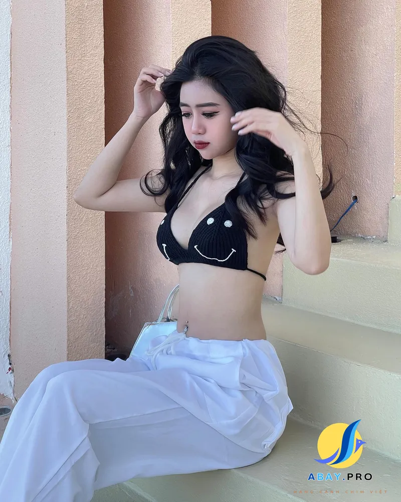 Ảnh tiktoker Lê Kim Loan sexy 8