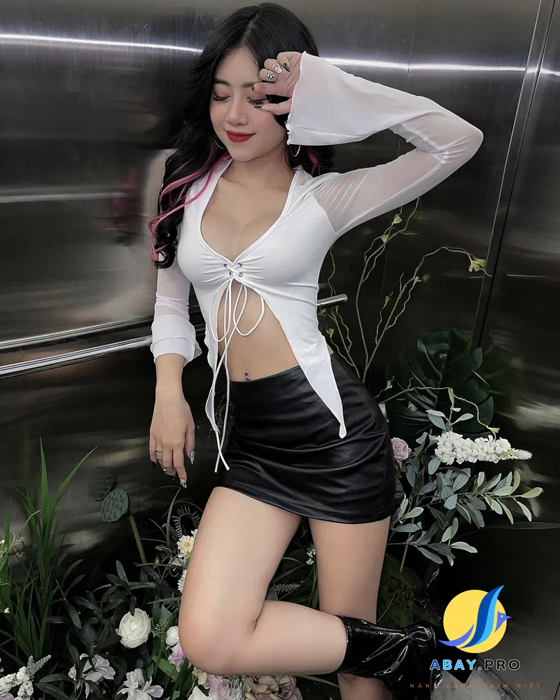 Ảnh tiktoker Lê Kim Loan sexy 22