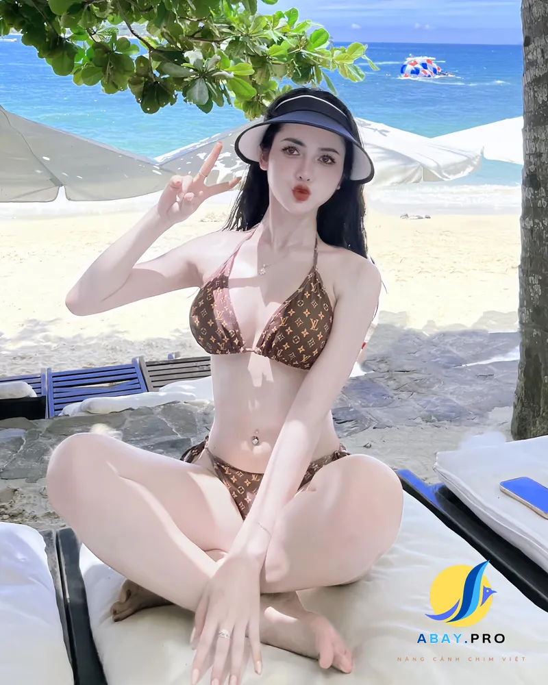 Ảnh Hàn Băng Thu bikini