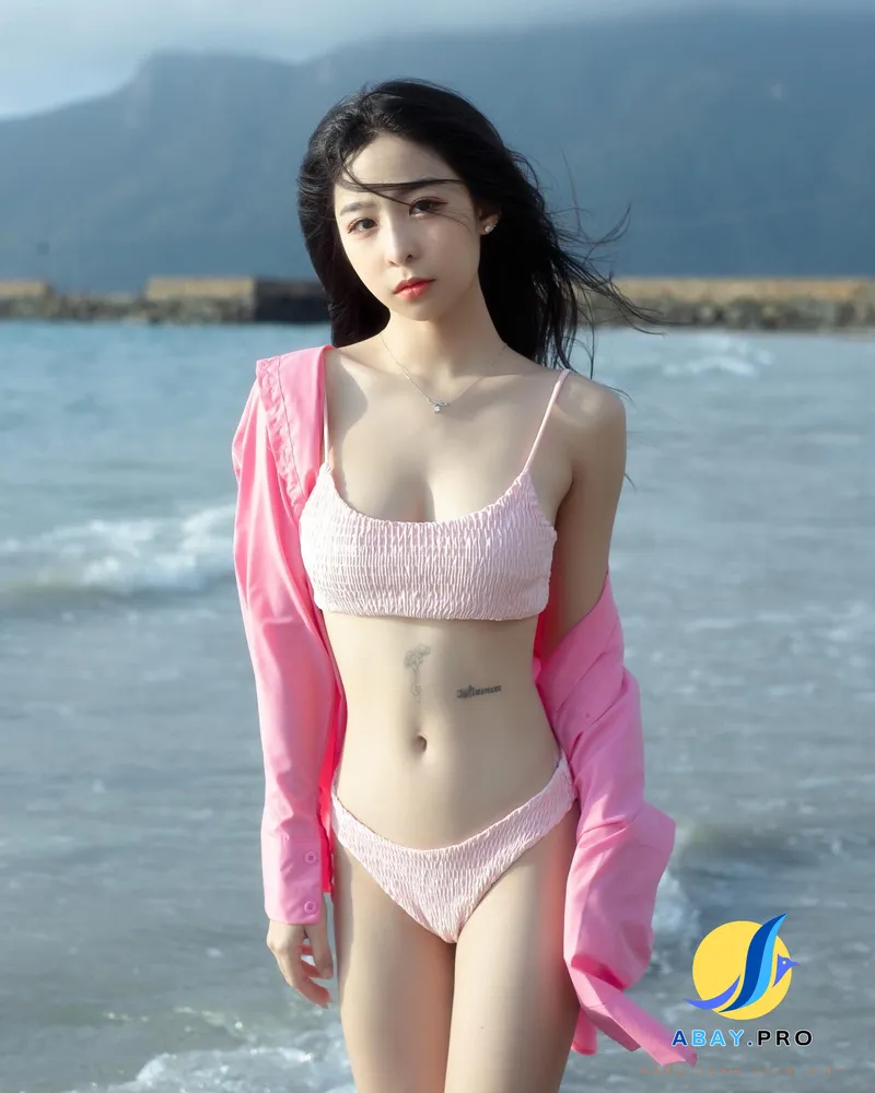 Tammy Phạm sexy 2