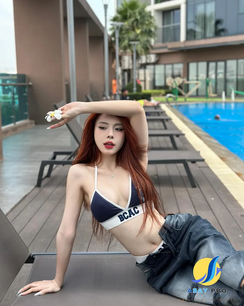 Ảnh bikini của Võ Nữ Ngân Hà 29